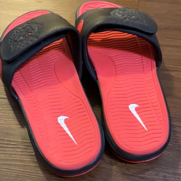 lebron air max slides